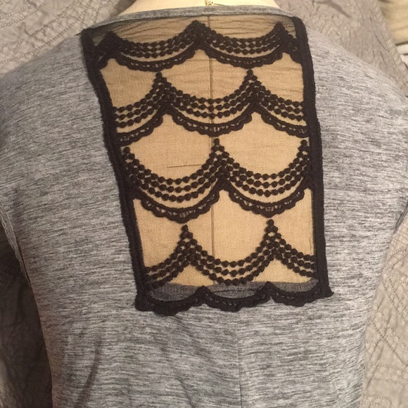 Gray Sleeveless Top - Picture 3 of 3